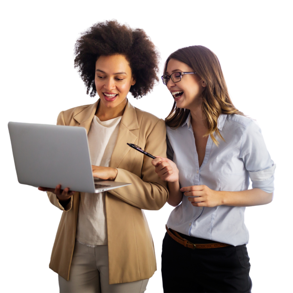Accompagnement en paie et conseil RH, avec deux professionnelles analysant des données salariales sur ordinateur portable